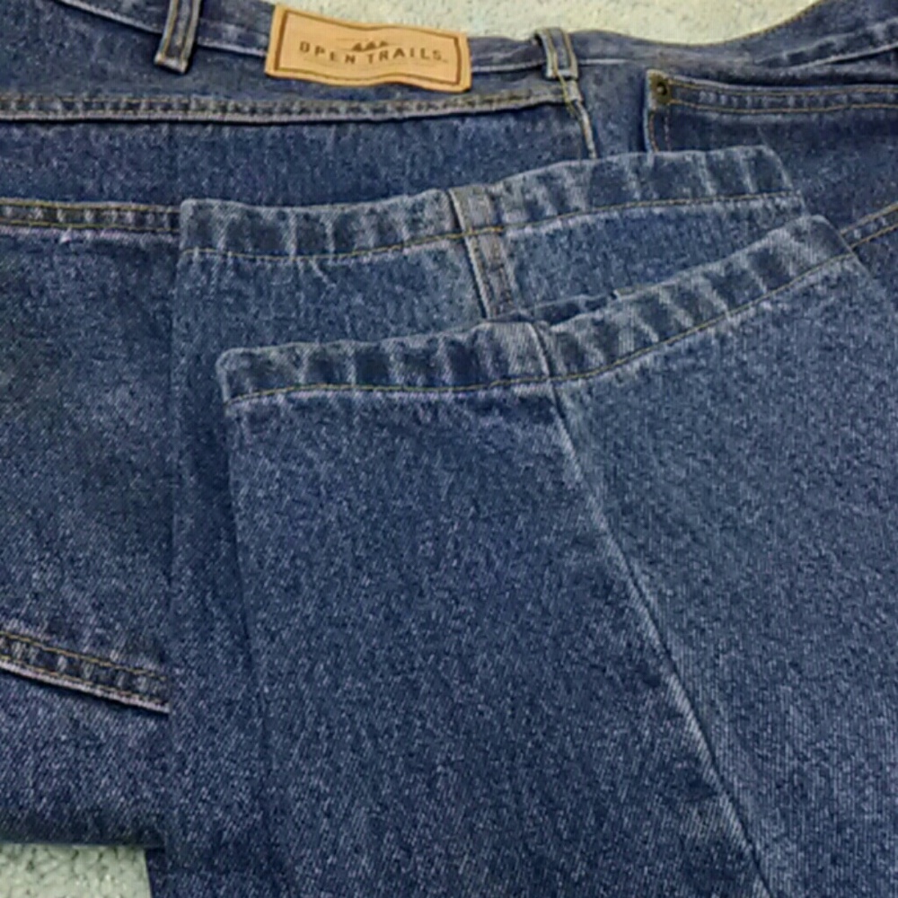 Jeans - Picture 2 of 3